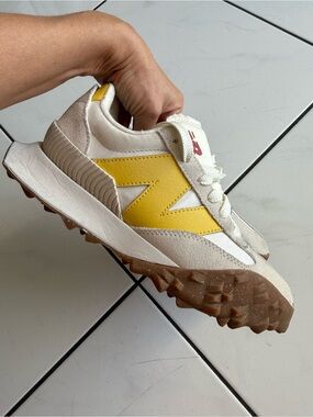 New Balance Casual Women's White & Yellow Retro Runner Sneakers